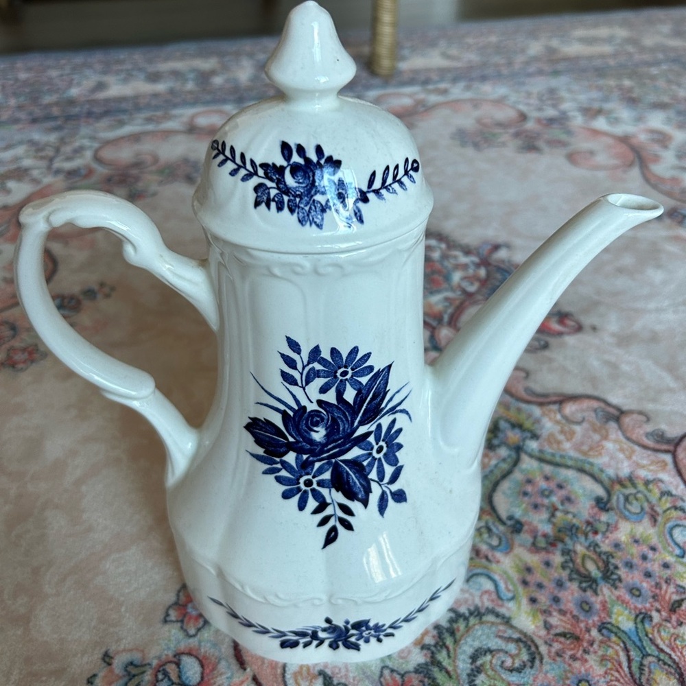 Vintage J&G Meakin Ironstone  Dresden blue coffee pot